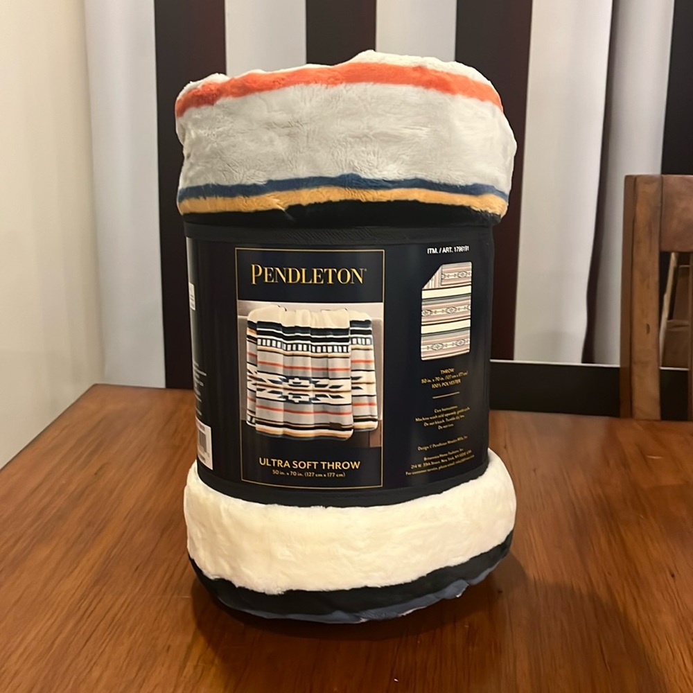 Pendleton Saltillo Stripe Ultra Soft Throw Blanket Southwest New Size 50”x70”